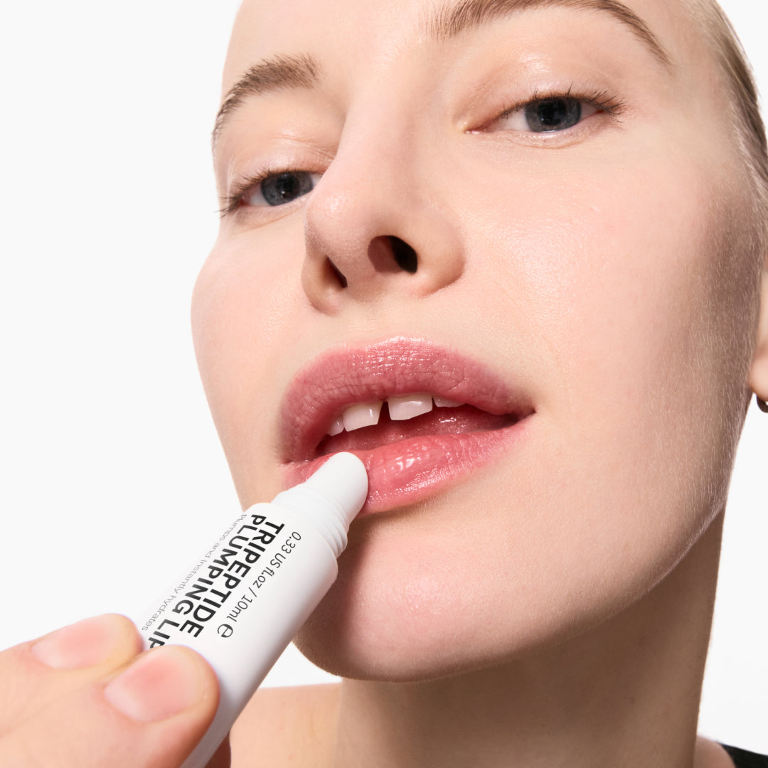 tripeptide-plumping-lip-balm-s1 Model01_270e8b98-a2ed-4742-b111-d25555f44100.jpg
