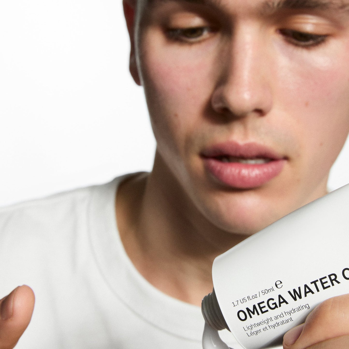 supersize-omega-water-cream-duo-d7 Omega100_Model_2000x2000_62065fcd-8c1b-4831-aefc-6f05325600fd.jpg